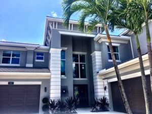 gated community in boca raton florida that allows dogs and cats